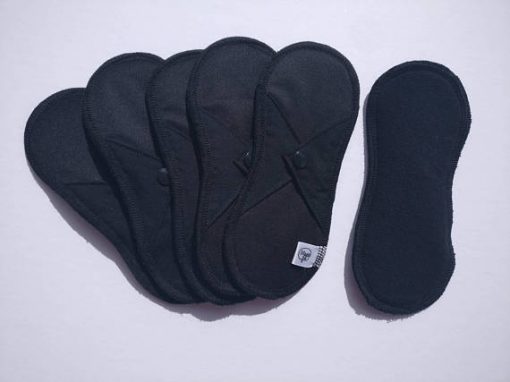 Serviette hygiénique lavable noire - Régulière image 1