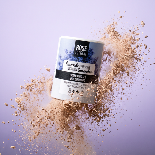 Dry shampoo with clays and plant extracts